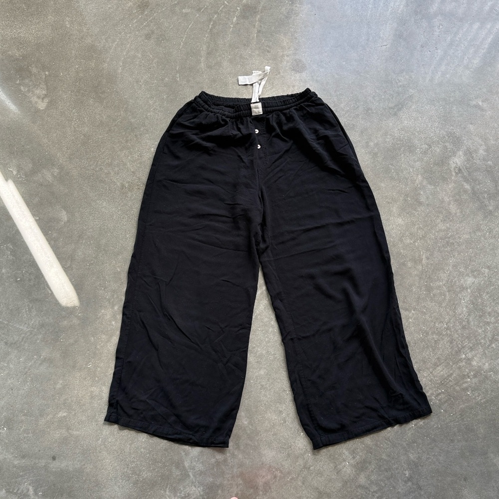 Country Textile Black Culotte Pants - Picture 4 of 9